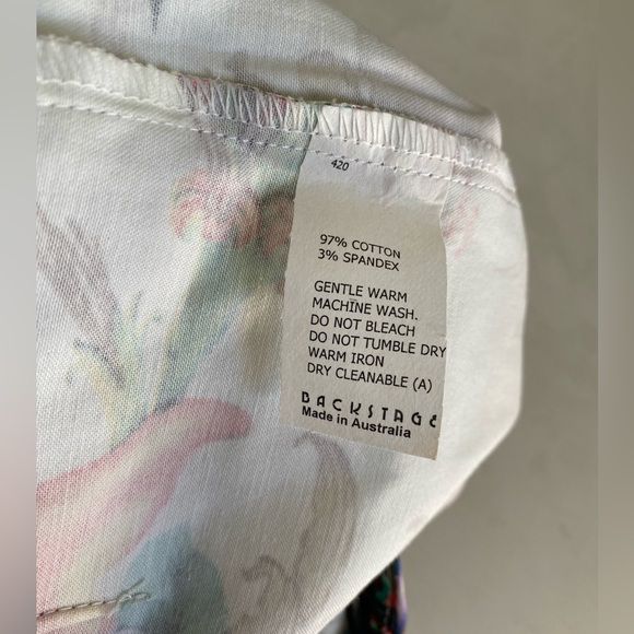 Backstage California White Tropical Colorful Print Shorts XXS Revolve - Picture 7 of 7